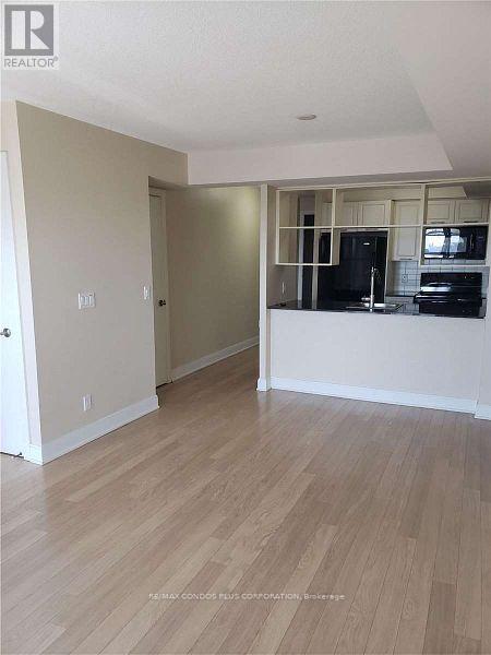 1422 - 135 Village Green Square, Toronto, Ontario  M1S 0G4 - Photo 11 - E12474659