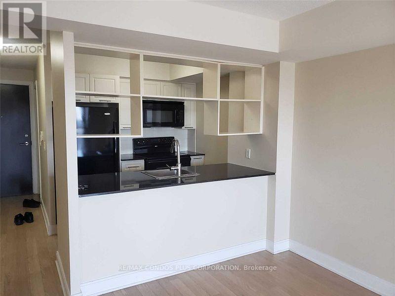 1422 - 135 Village Green Square, Toronto, Ontario  M1S 0G4 - Photo 3 - E12474659