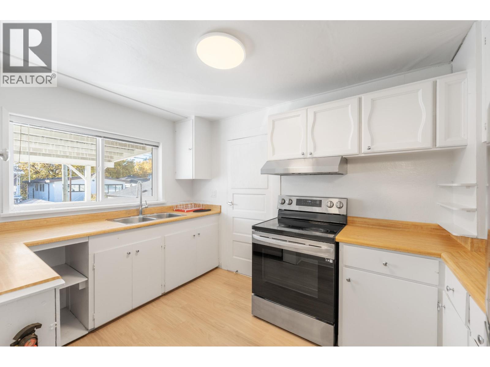 5033 Ross Street, Vancouver, British Columbia  V5W 3K6 - Photo 6 - R3060462