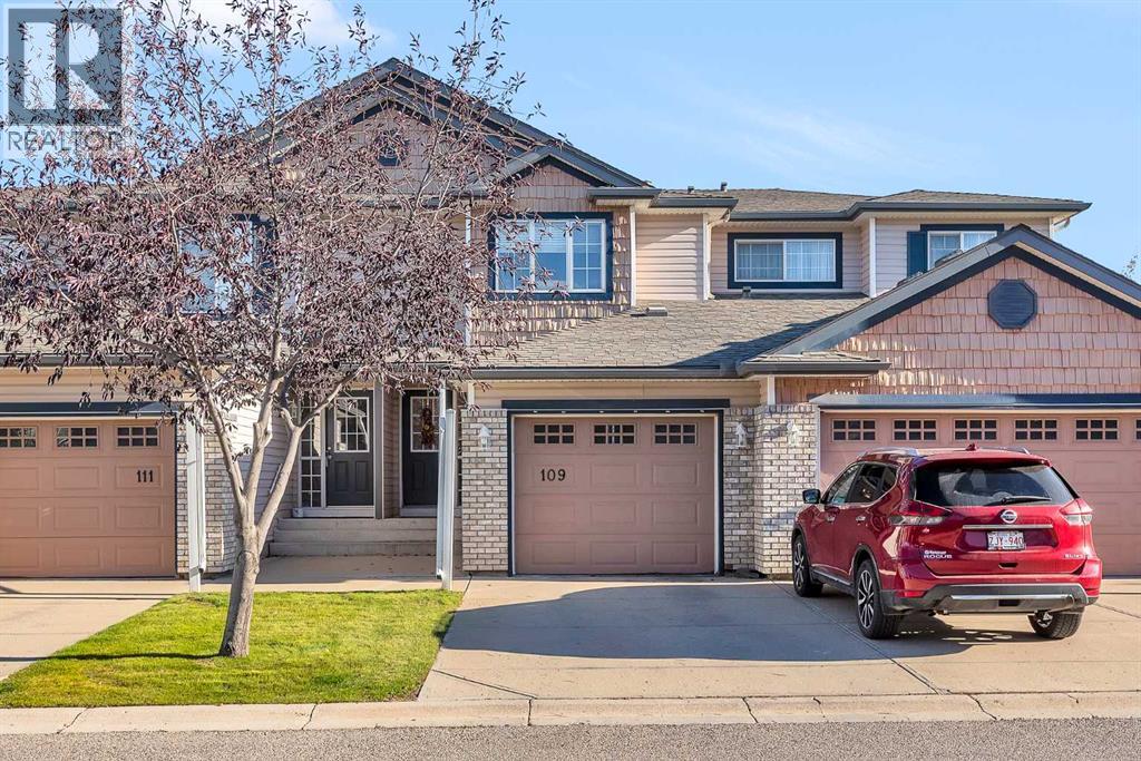 109 Citadel Estates Manor Nw, Calgary, Alberta  T3G 5M7 - Photo 3 - A2264505
