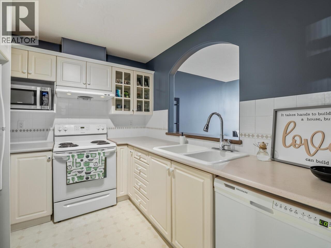 416 5900 Dover Crescent, Richmond, British Columbia  V7C 5R9 - Photo 10 - R3060470