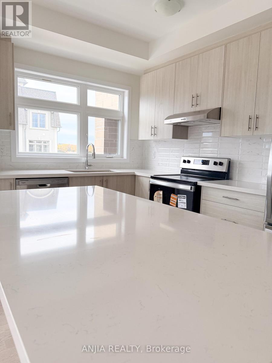 21 Harvey Bunker Crescent, Markham, Ontario  L6C 3K3 - Photo 22 - N12474612