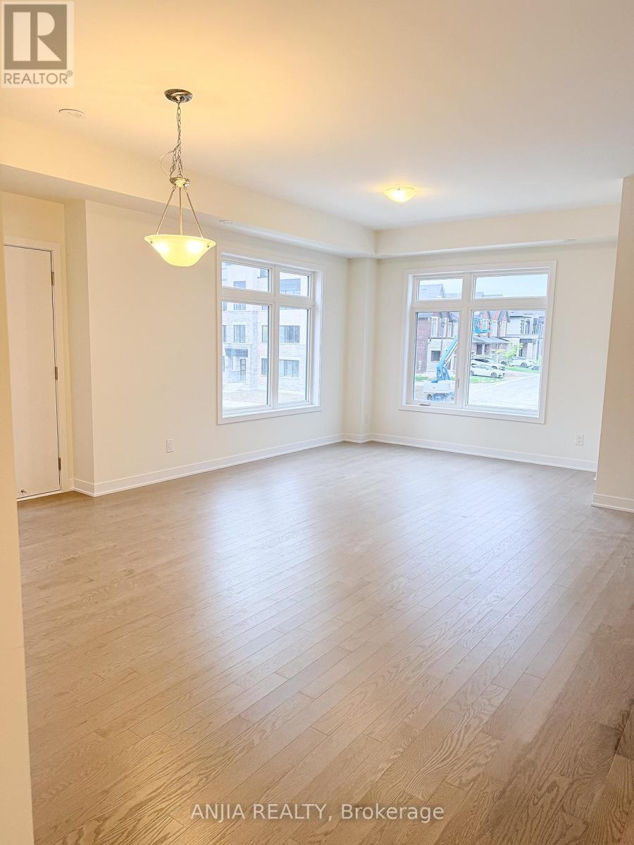 21 Harvey Bunker Crescent, Markham, Ontario  L6C 3K3 - Photo 6 - N12474612