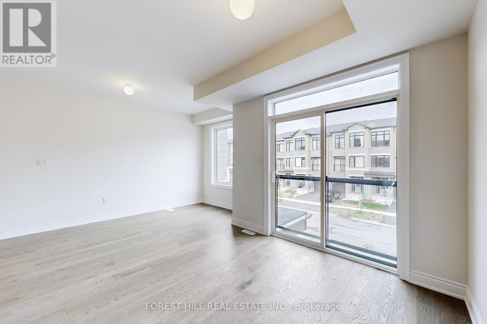 220 Tennant Circle, Vaughan, Ontario  L4H 5L5 - Photo 6 - N12474613