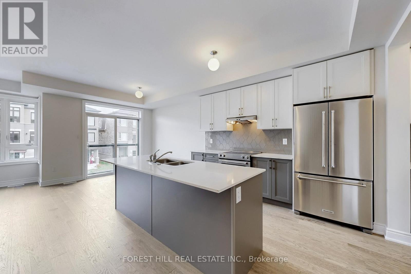 220 Tennant Circle, Vaughan, Ontario  L4H 5L5 - Photo 8 - N12474613