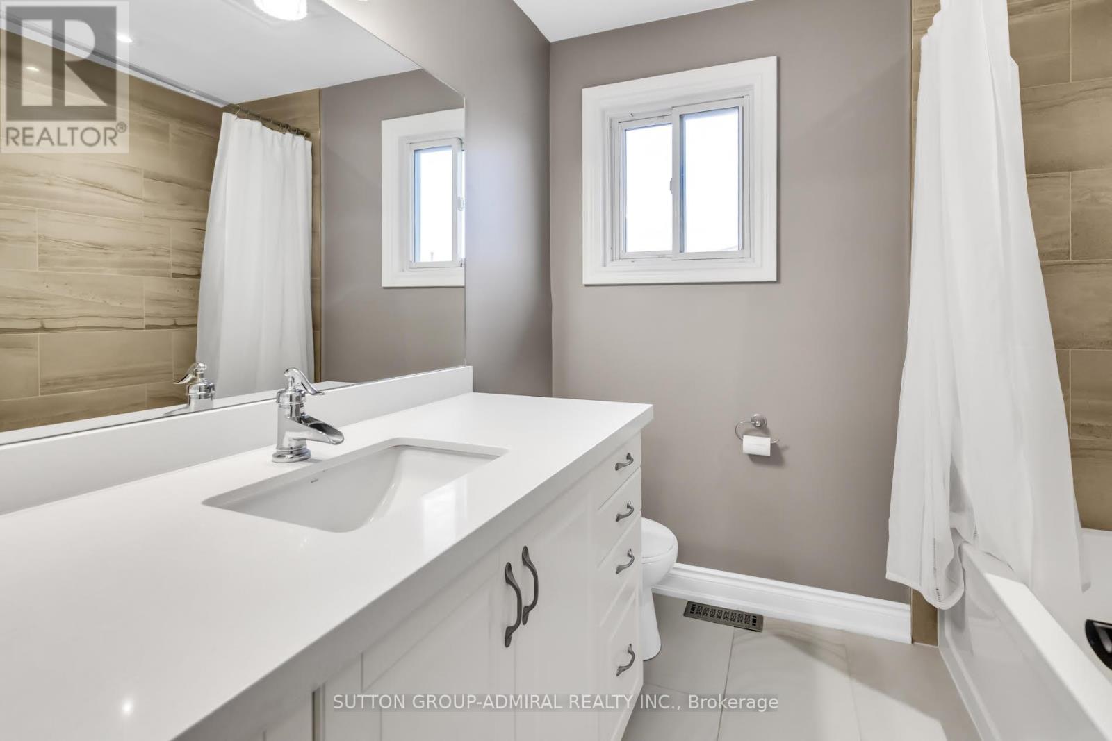 Main & 2nd - 119 Mccabe Crescent, Vaughan, Ontario  L4J 2S6 - Photo 18 - N12474660