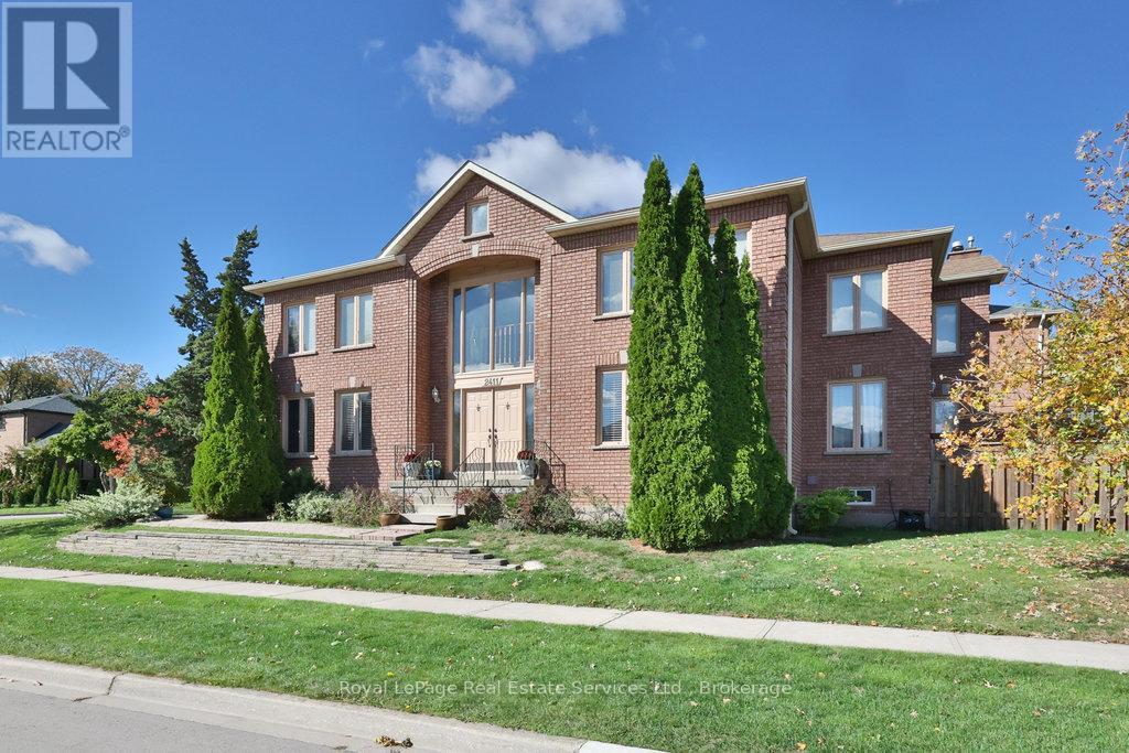 2411 Stoll Drive, Oakville, Ontario  L6J 7K9 - Photo 1 - W12474712