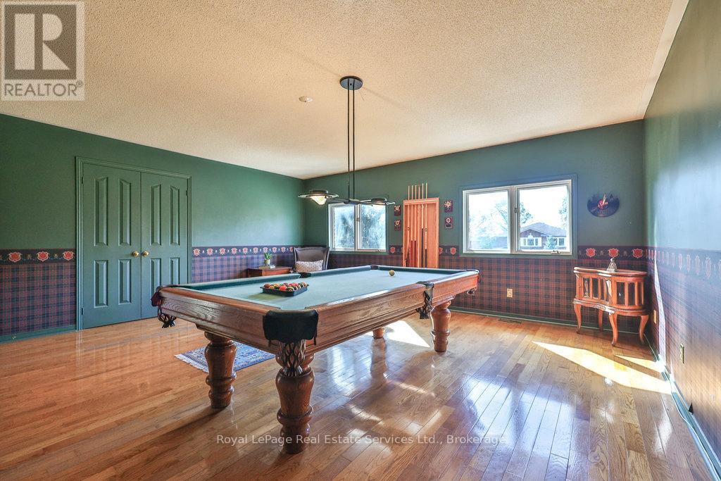 2411 Stoll Drive, Oakville, Ontario  L6J 7K9 - Photo 27 - W12474712