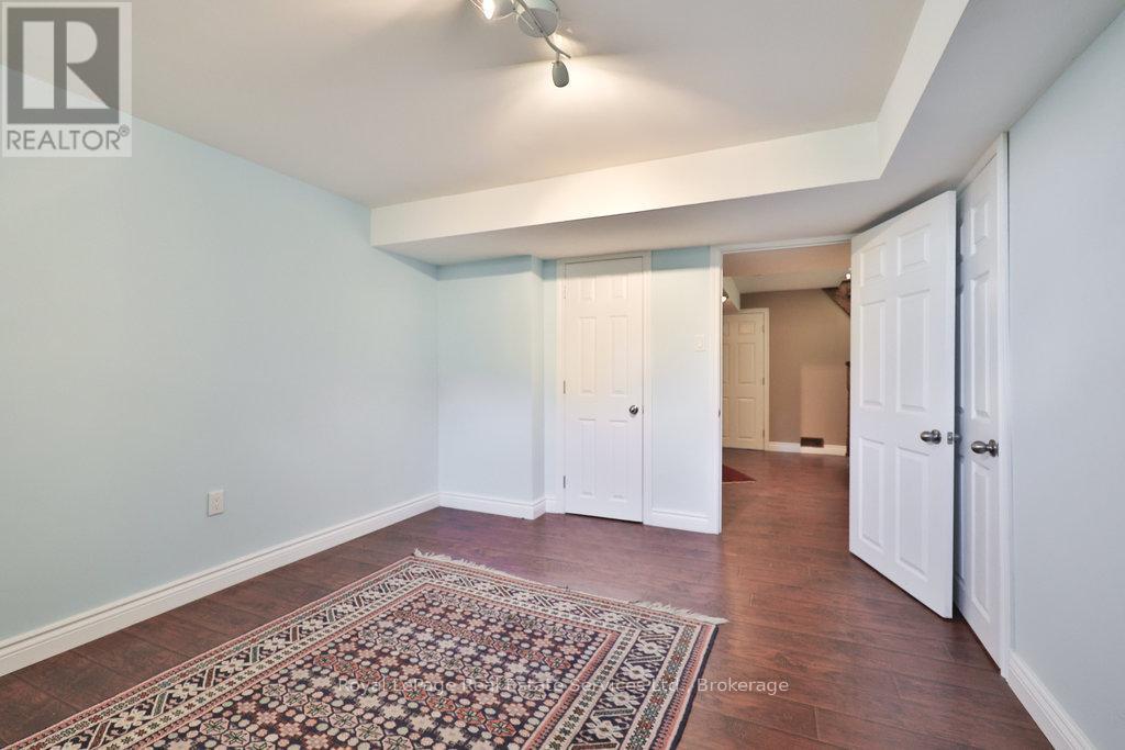 2411 Stoll Drive, Oakville, Ontario  L6J 7K9 - Photo 33 - W12474712