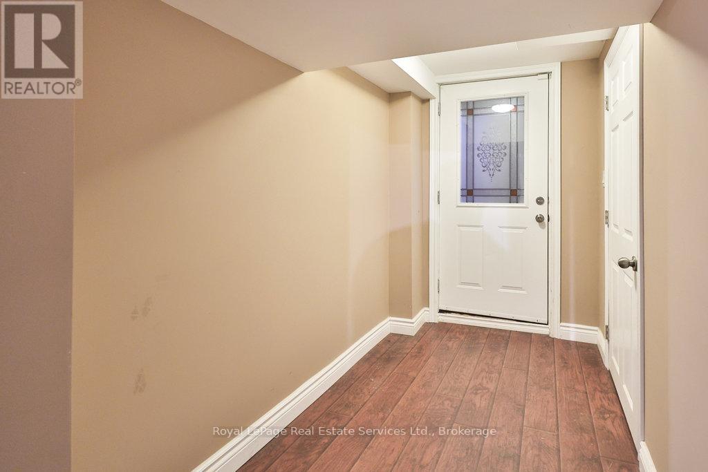 2411 Stoll Drive, Oakville, Ontario  L6J 7K9 - Photo 39 - W12474712