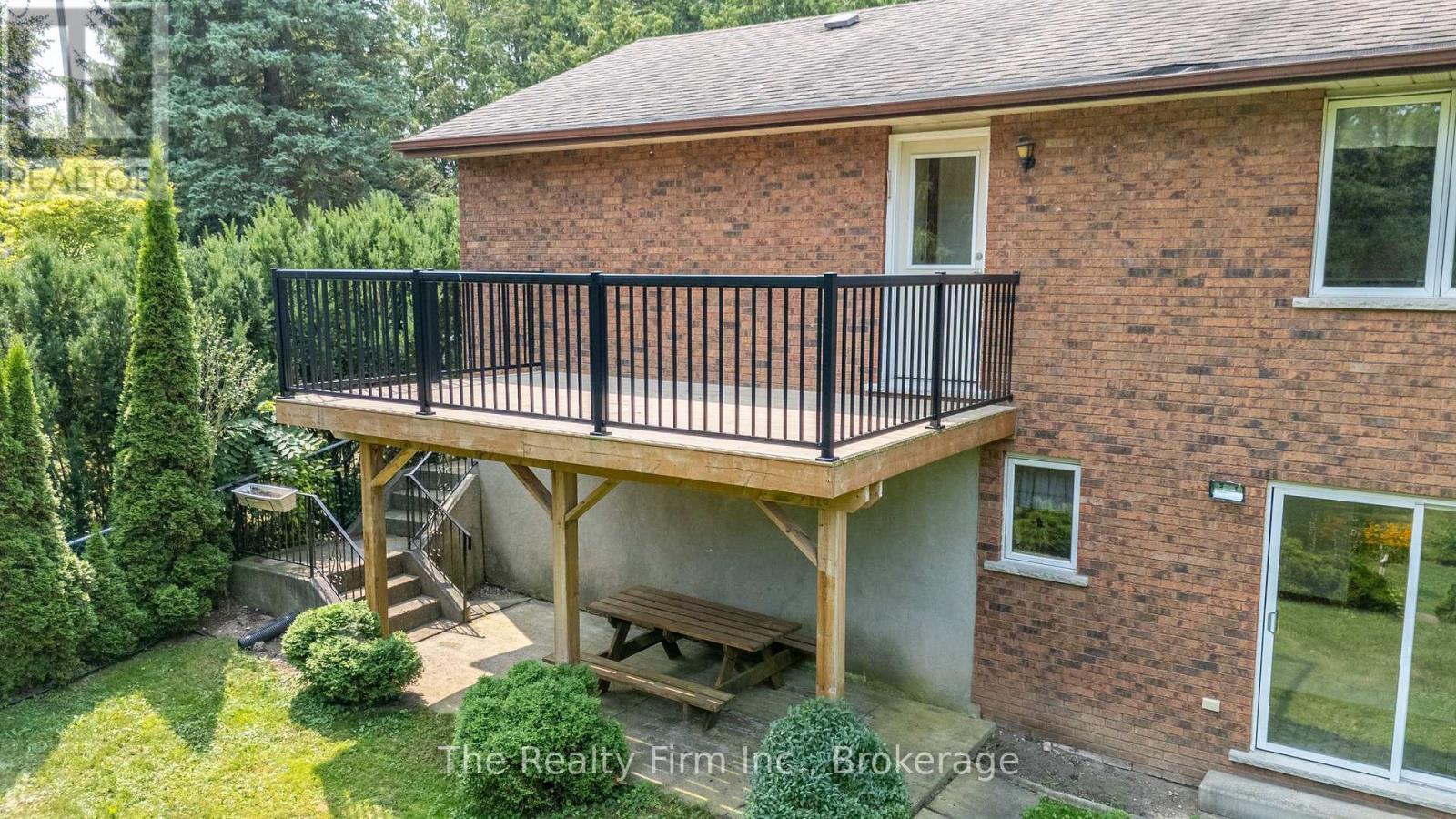 319 Robinson Street, Woodstock, Ontario  N4S 3B8 - Photo 3 - X12474705