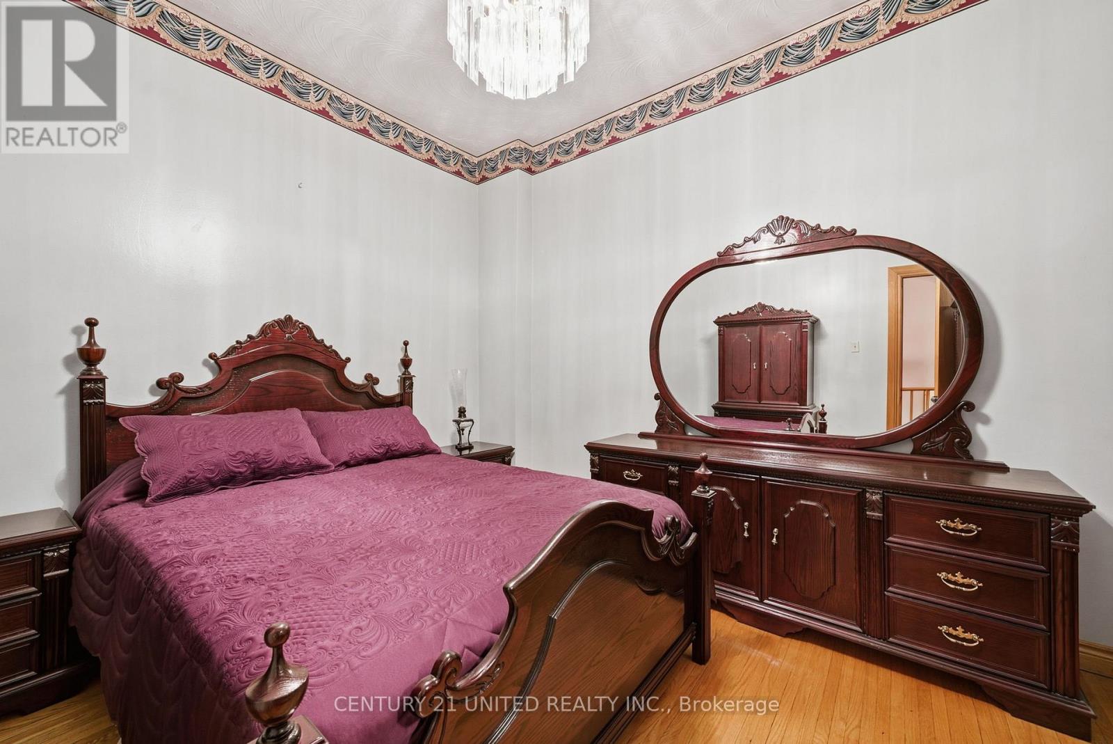 226 Palmerston Avenue, Toronto, Ontario M6J 2J4 - Photo 10 - C12474713