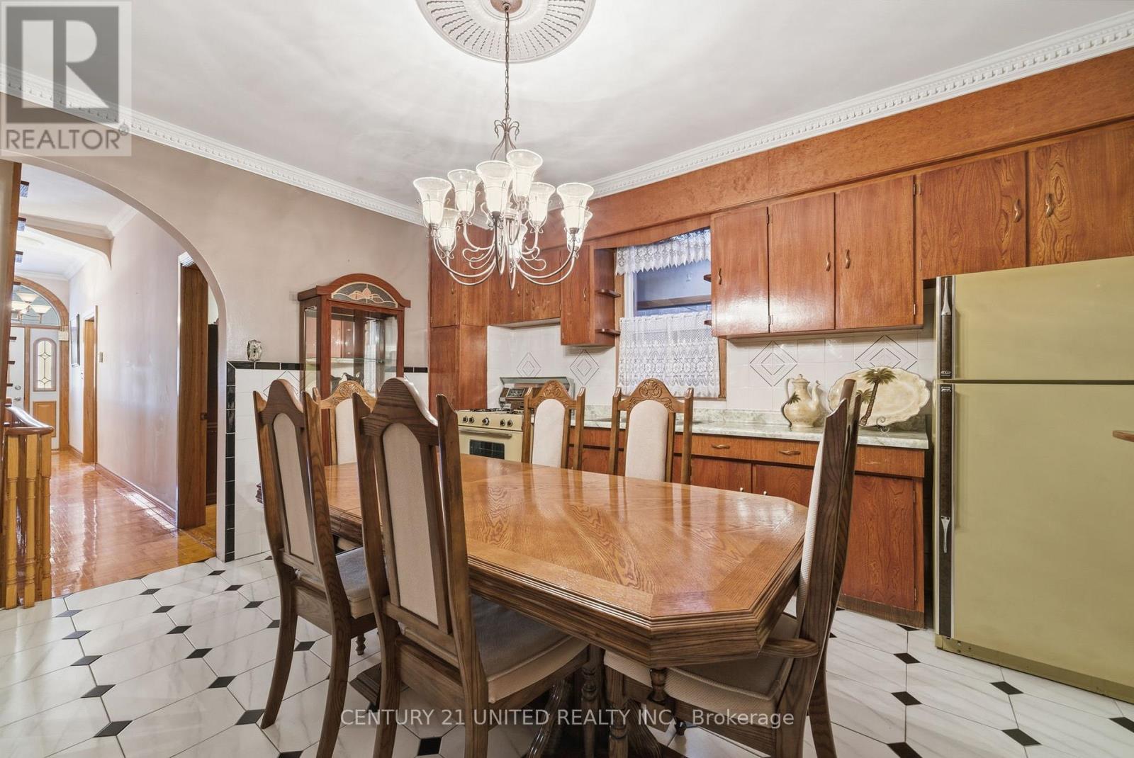 226 Palmerston Avenue, Toronto, Ontario M6J 2J4 - Photo 14 - C12474713