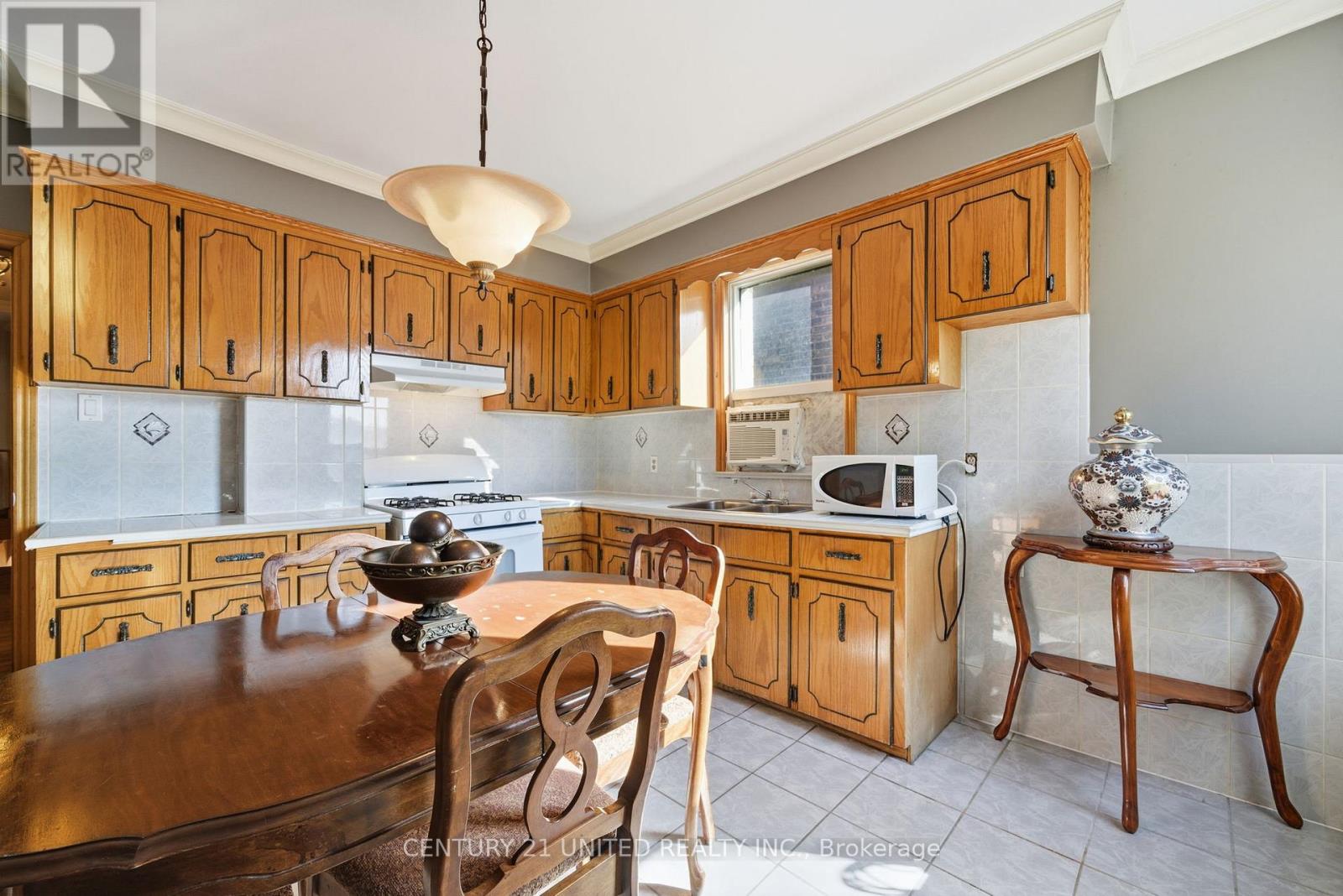 226 Palmerston Avenue, Toronto, Ontario M6J 2J4 - Photo 23 - C12474713