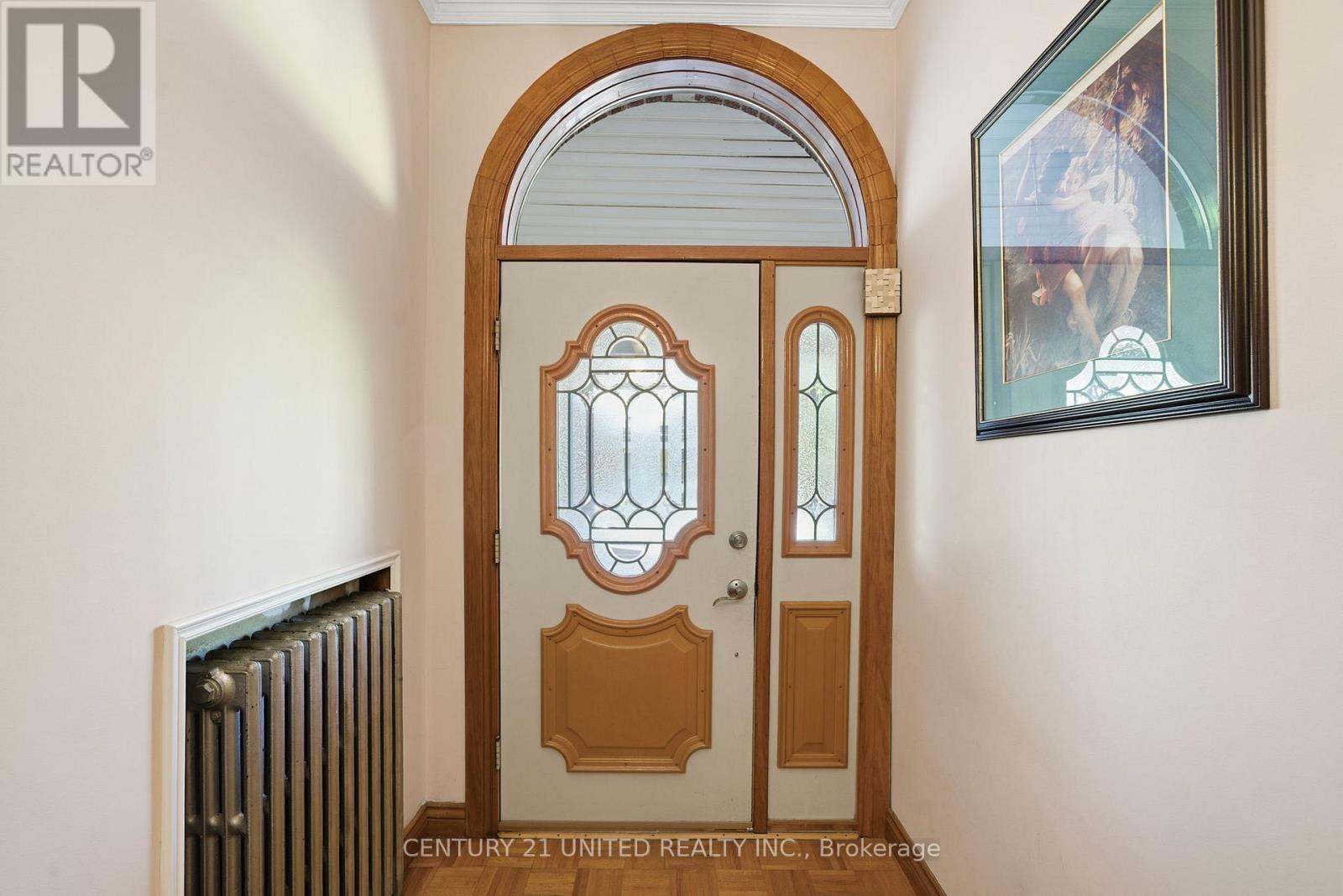 226 Palmerston Avenue, Toronto, Ontario M6J 2J4 - Photo 4 - C12474713