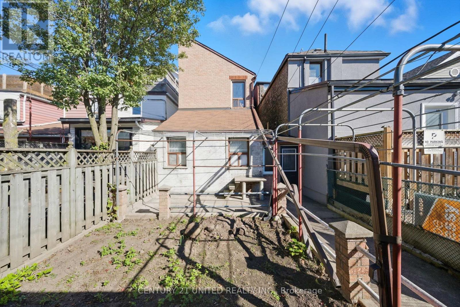 226 Palmerston Avenue, Toronto, Ontario M6J 2J4 - Photo 48 - C12474713