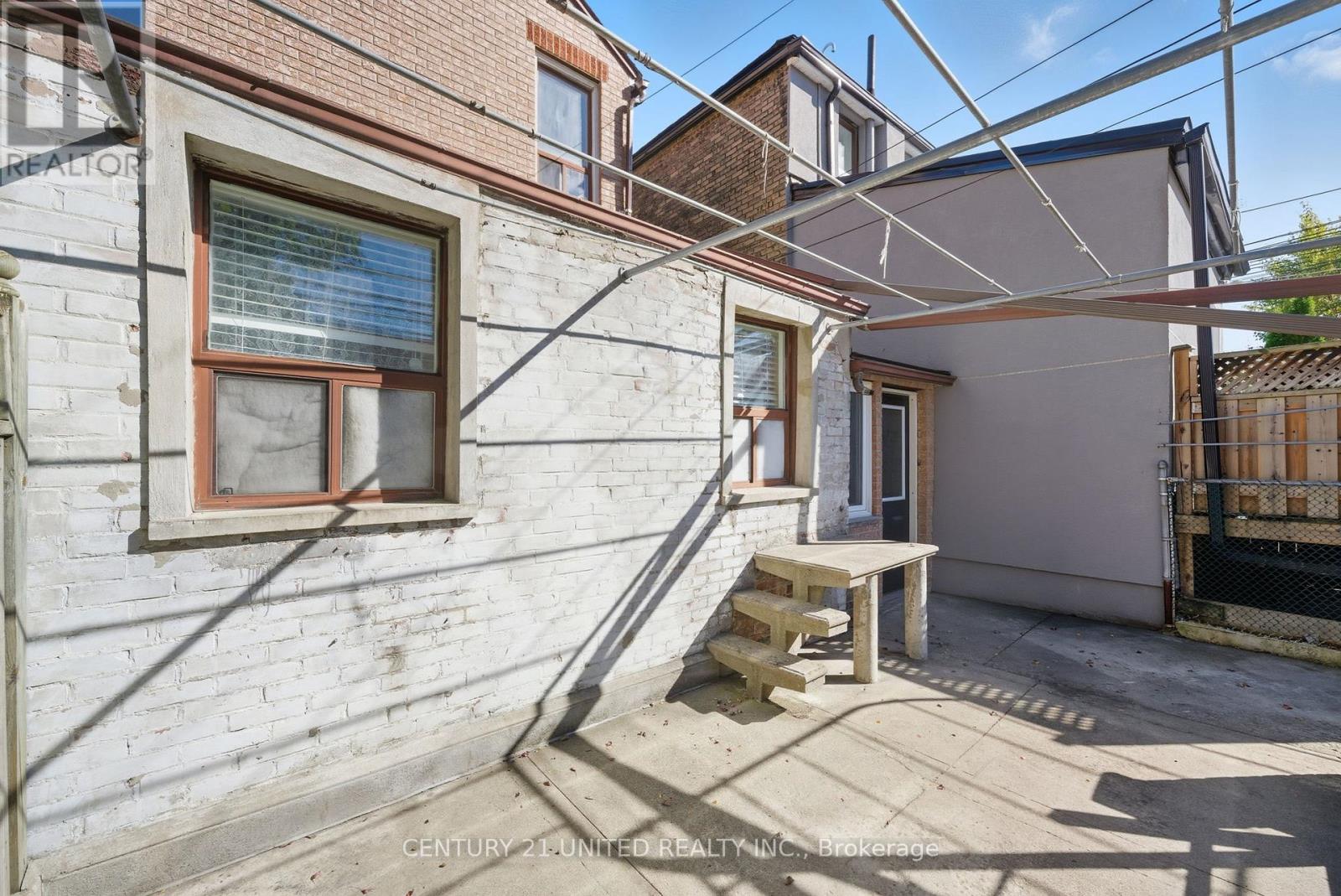 226 Palmerston Avenue, Toronto, Ontario M6J 2J4 - Photo 49 - C12474713