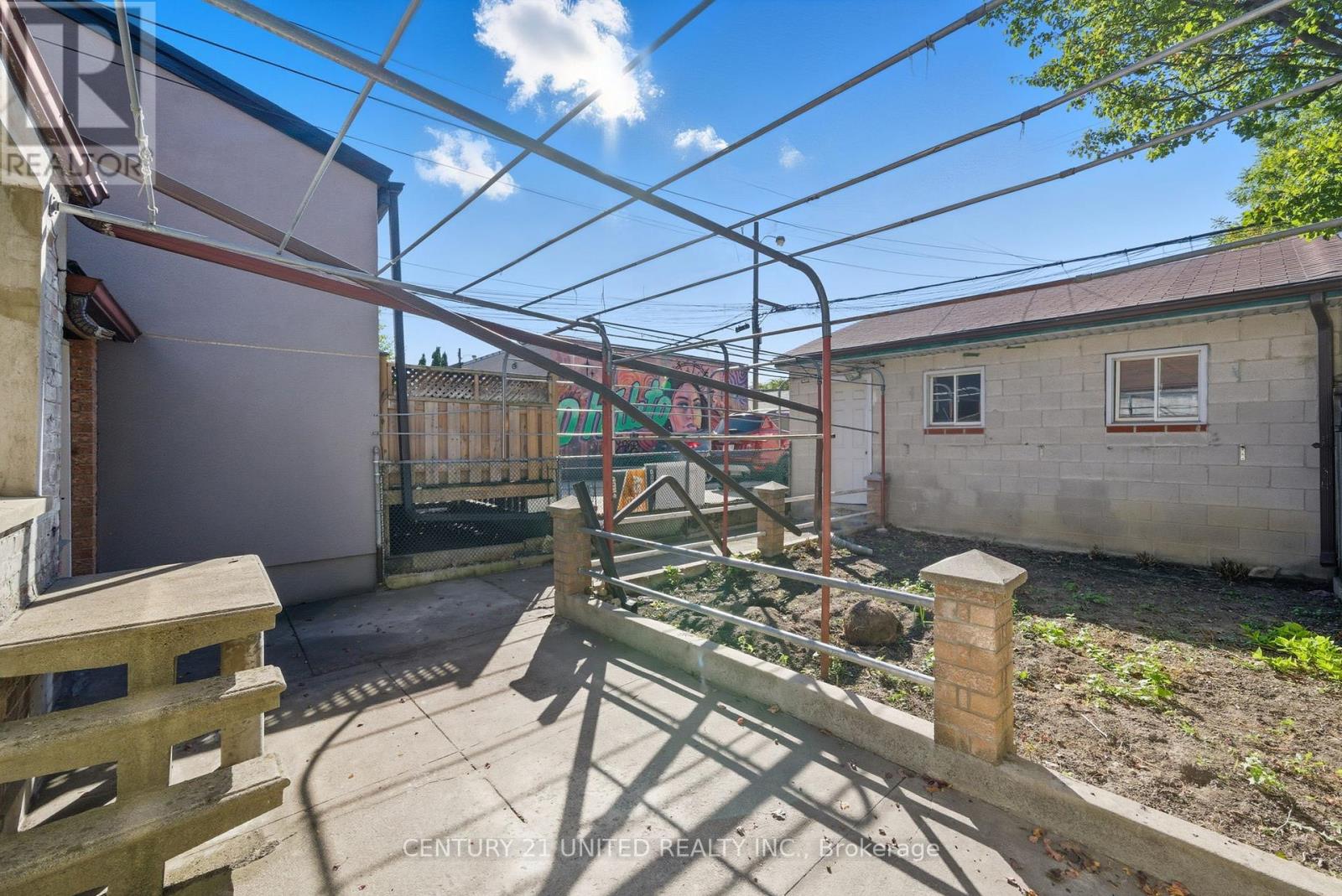 226 Palmerston Avenue, Toronto, Ontario M6J 2J4 - Photo 50 - C12474713