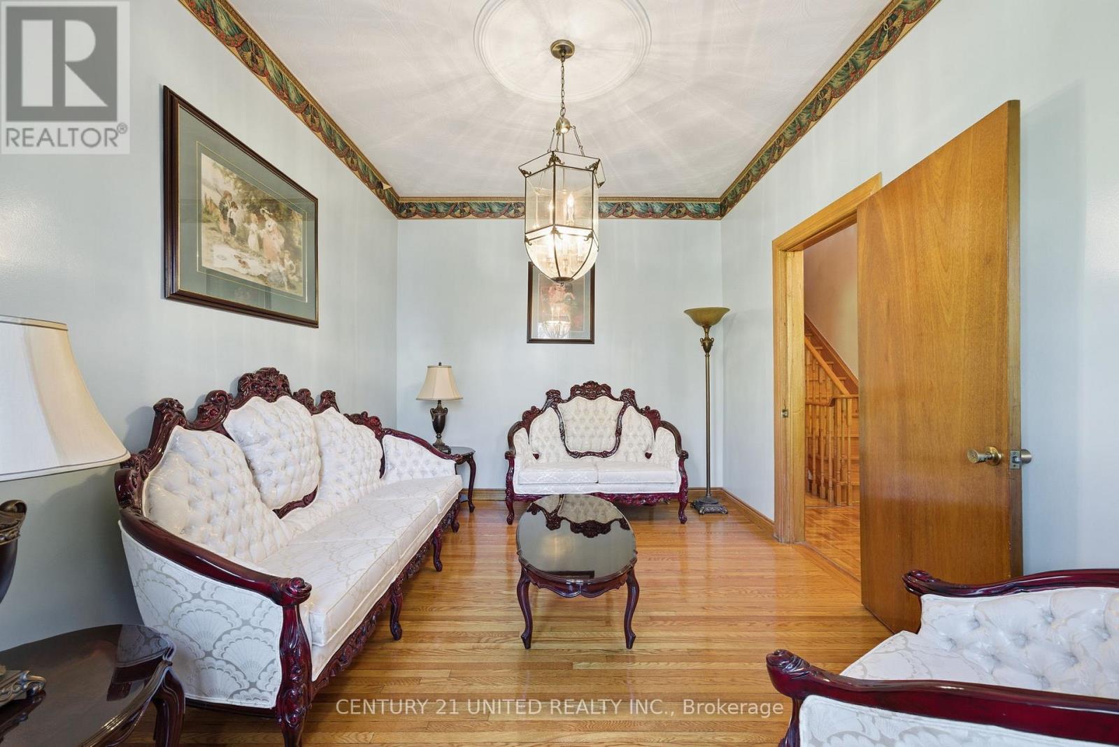 226 Palmerston Avenue, Toronto, Ontario M6J 2J4 - Photo 8 - C12474713