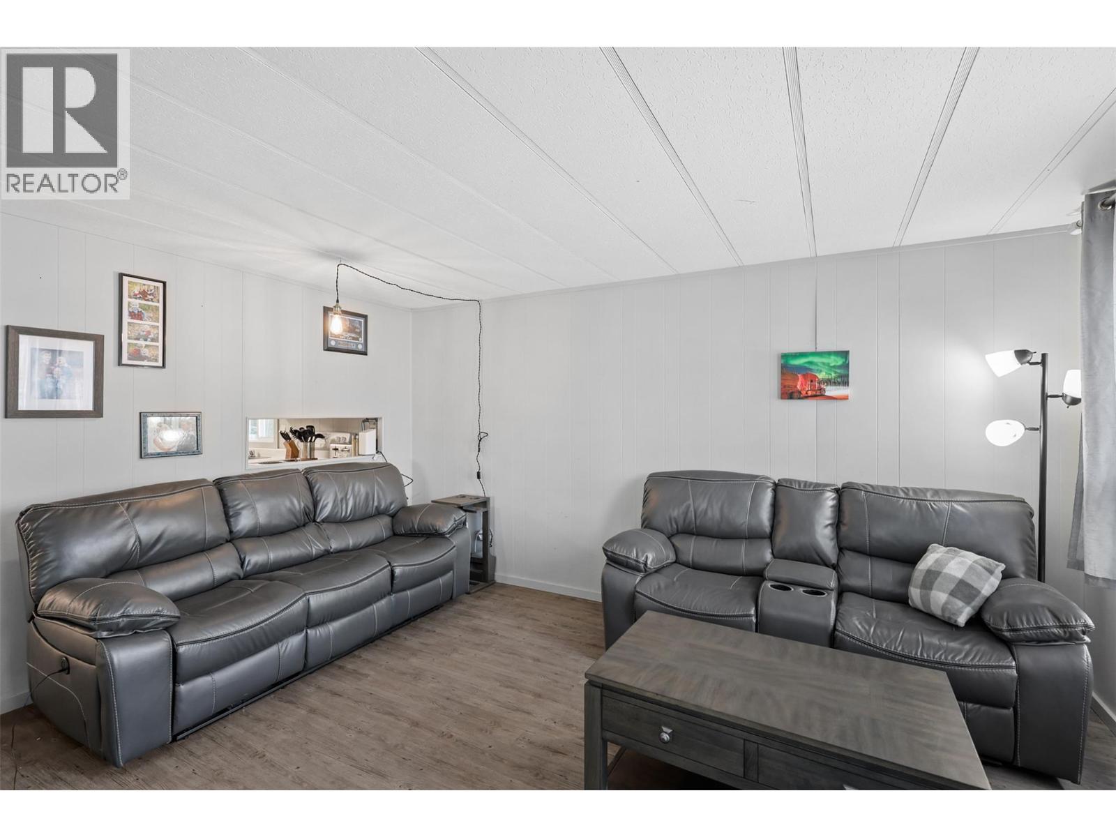 7155 Dallas Drive Unit# E9, Kamloops, British Columbia  V2C 4T1 - Photo 8 - 10366423