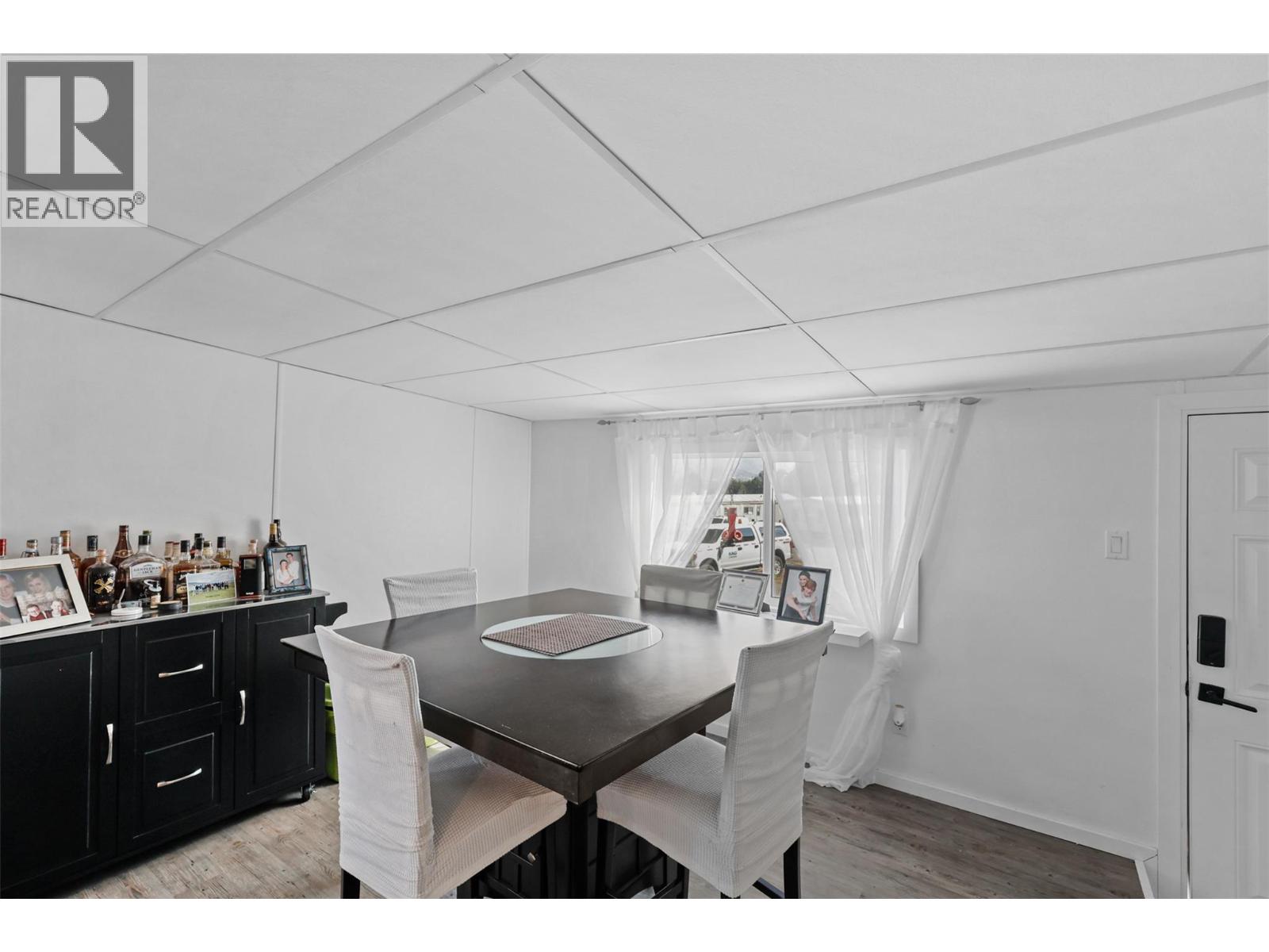 7155 Dallas Drive Unit# E9, Kamloops, British Columbia  V2C 4T1 - Photo 6 - 10366423