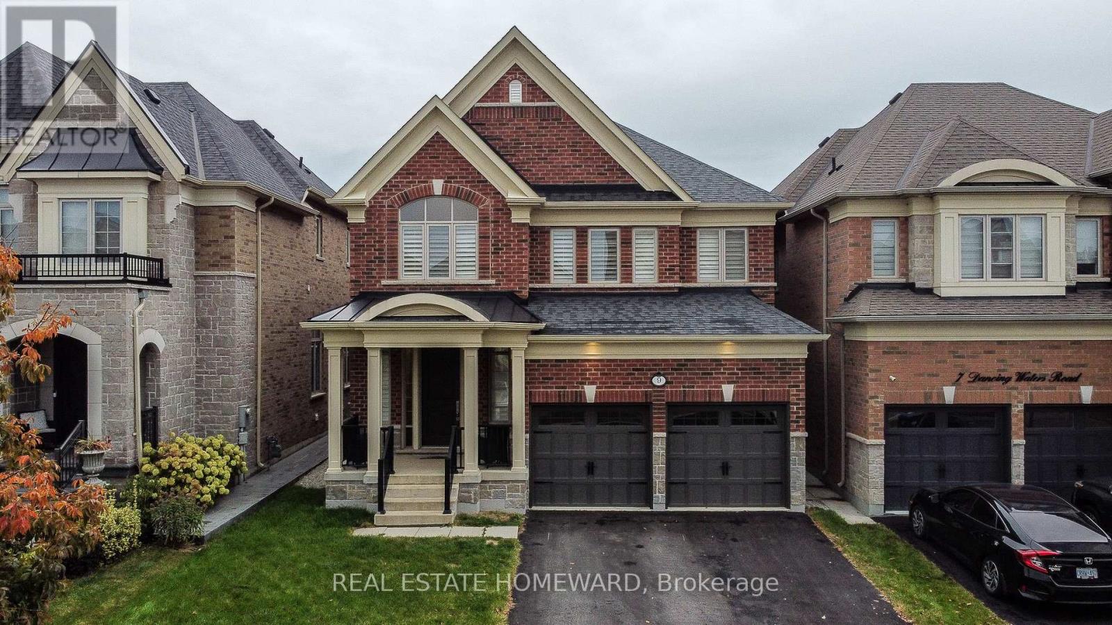 9 DANCING WATERS ROAD, Brampton, Ontario