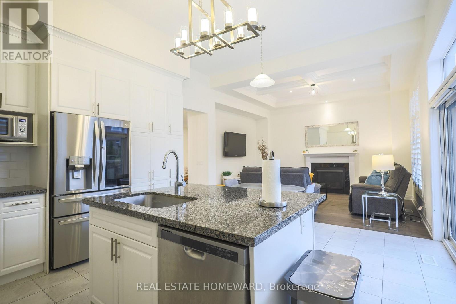 9 Dancing Waters Road, Brampton, Ontario  L6Y 6B5 - Photo 18 - W12474556