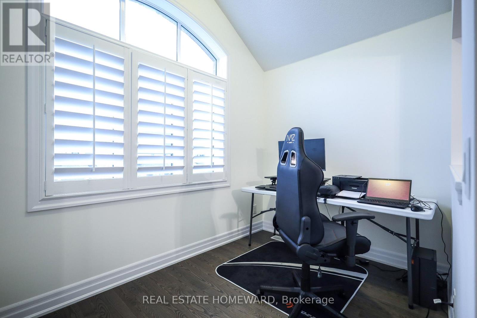 9 Dancing Waters Road, Brampton, Ontario  L6Y 6B5 - Photo 19 - W12474556