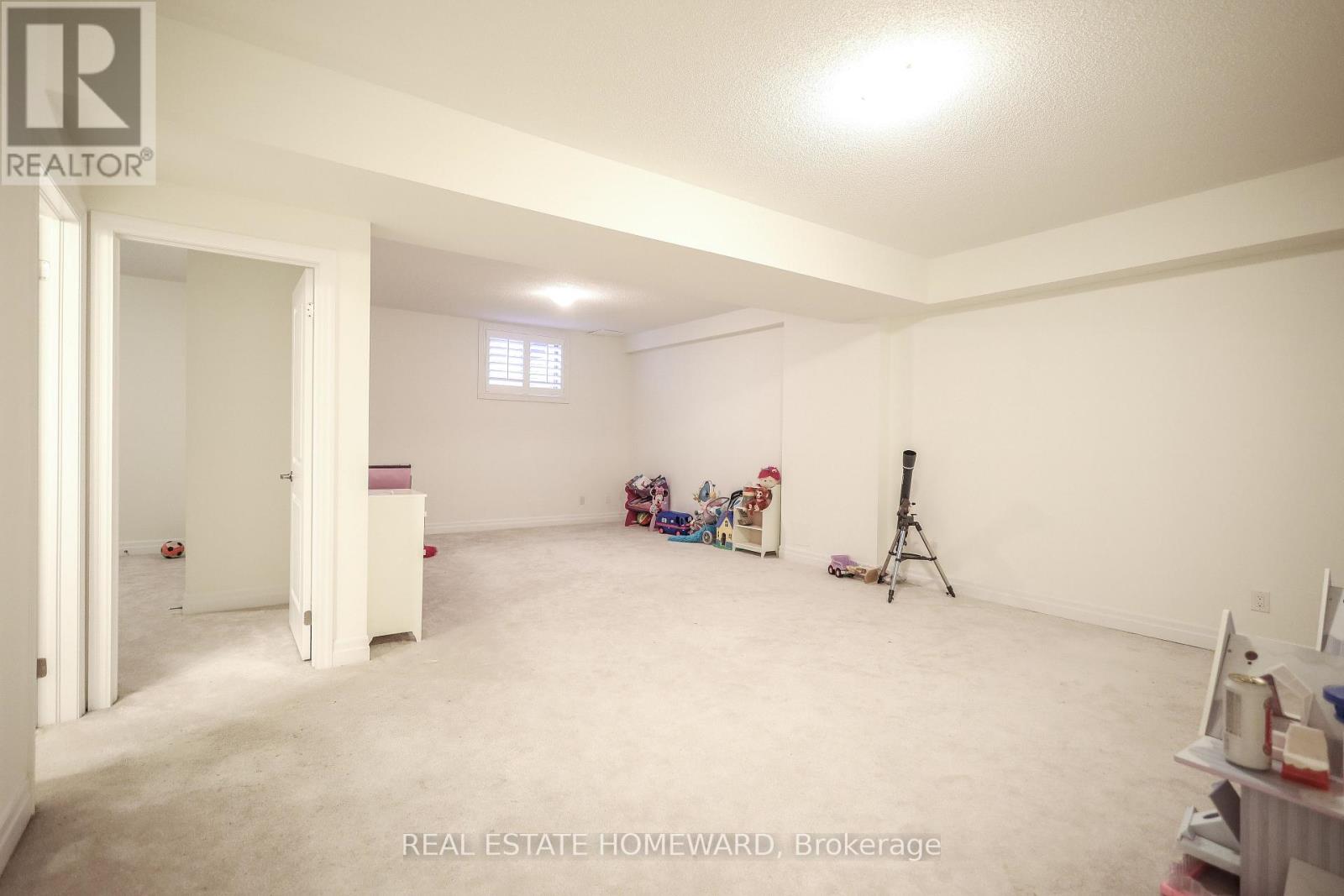 9 Dancing Waters Road, Brampton, Ontario  L6Y 6B5 - Photo 29 - W12474556