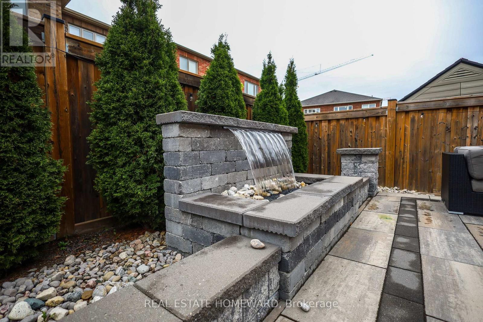 9 Dancing Waters Road, Brampton, Ontario  L6Y 6B5 - Photo 33 - W12474556