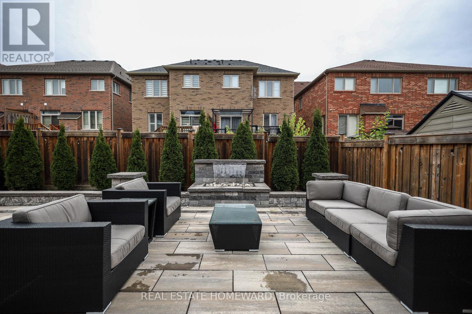 9 Dancing Waters Road, Brampton, Ontario  L6Y 6B5 - Photo 35 - W12474556