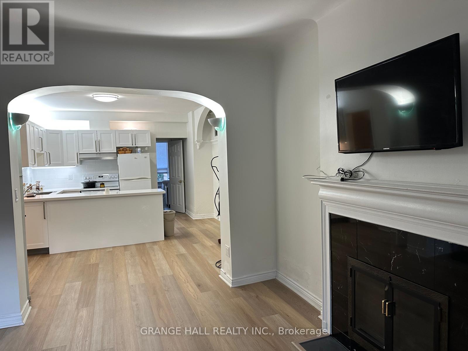 189 Parkside Drive, Toronto, Ontario  M6R 2Z1 - Photo 15 - W12474589