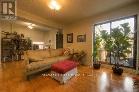 189 Parkside Drive, Toronto, Ontario  M6R 2Z1 - Photo 24 - W12474589