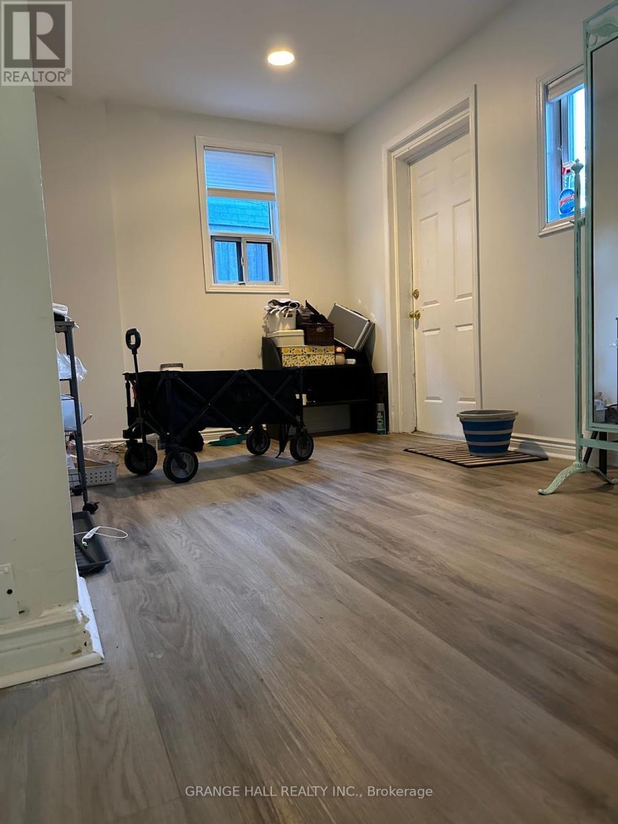 189 Parkside Drive, Toronto, Ontario  M6R 2Z1 - Photo 31 - W12474589