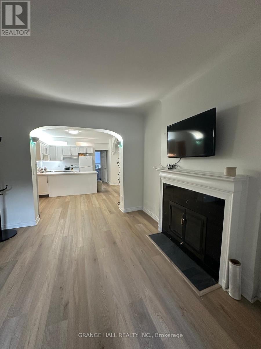 189 Parkside Drive, Toronto, Ontario  M6R 2Z1 - Photo 33 - W12474589