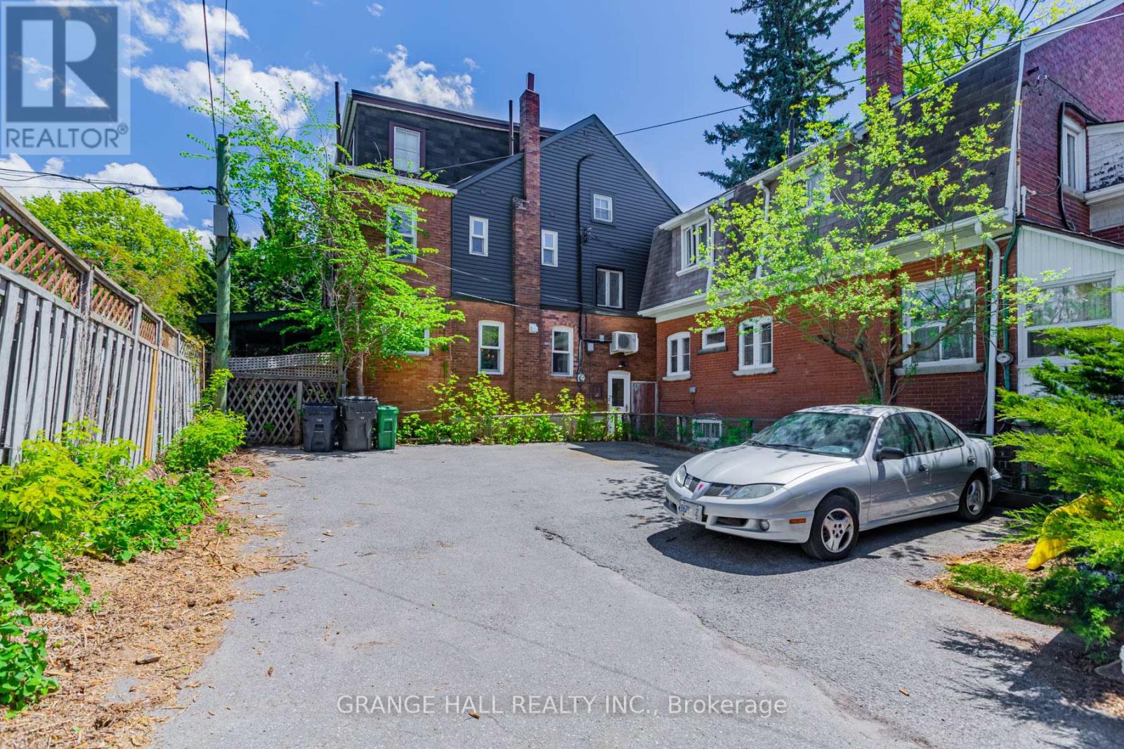 189 Parkside Drive, Toronto, Ontario  M6R 2Z1 - Photo 5 - W12474589