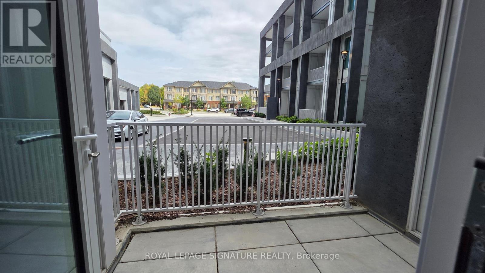101 - 3240 William Coltson Avenue, Oakville, Ontario  L6H 0X1 - Photo 16 - W12474590