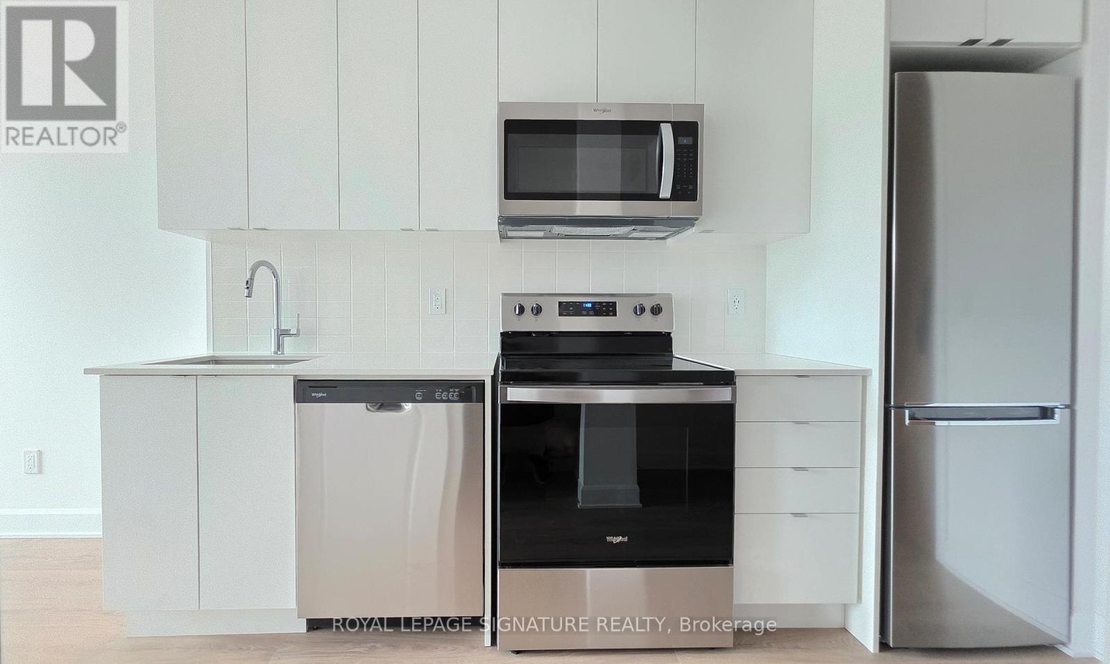 101 - 3240 William Coltson Avenue, Oakville, Ontario  L6H 0X1 - Photo 6 - W12474590