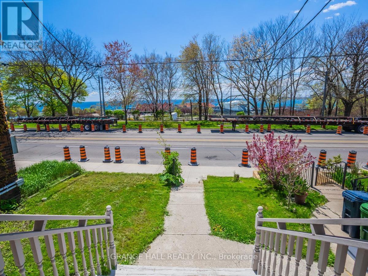 1544 King Street W, Toronto, Ontario  M6K 1J6 - Photo 2 - W12474596