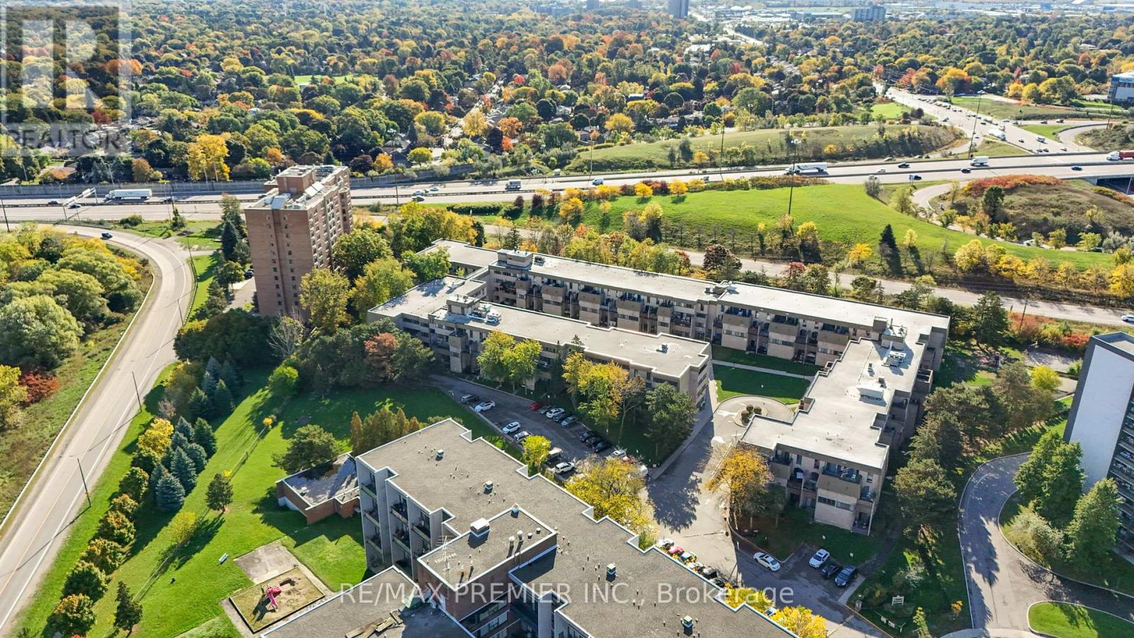 209 - 2095 Roche Court, Mississauga, Ontario  L5K 2C8 - Photo 27 - W12474630