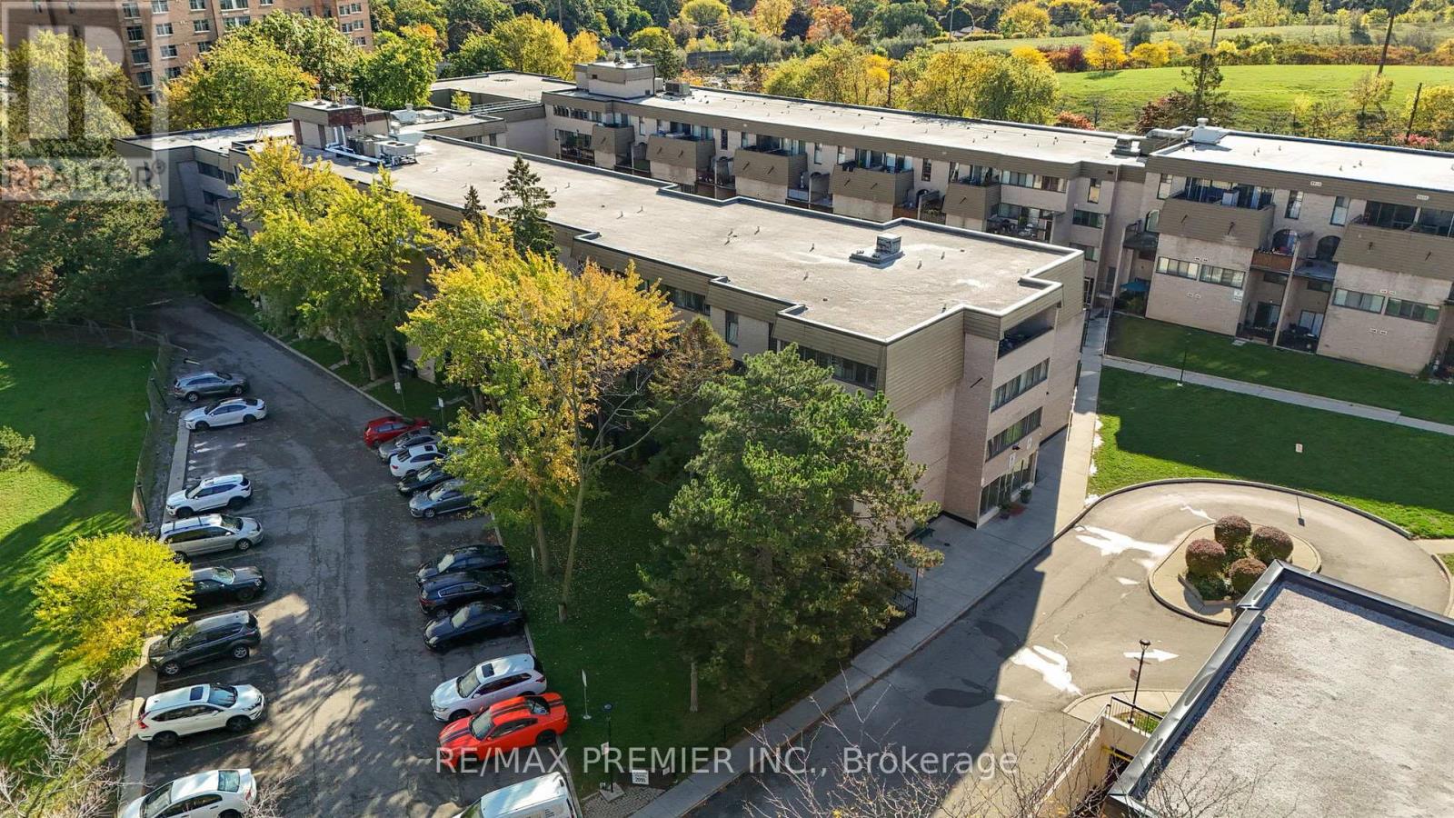 209 - 2095 Roche Court, Mississauga, Ontario  L5K 2C8 - Photo 32 - W12474630