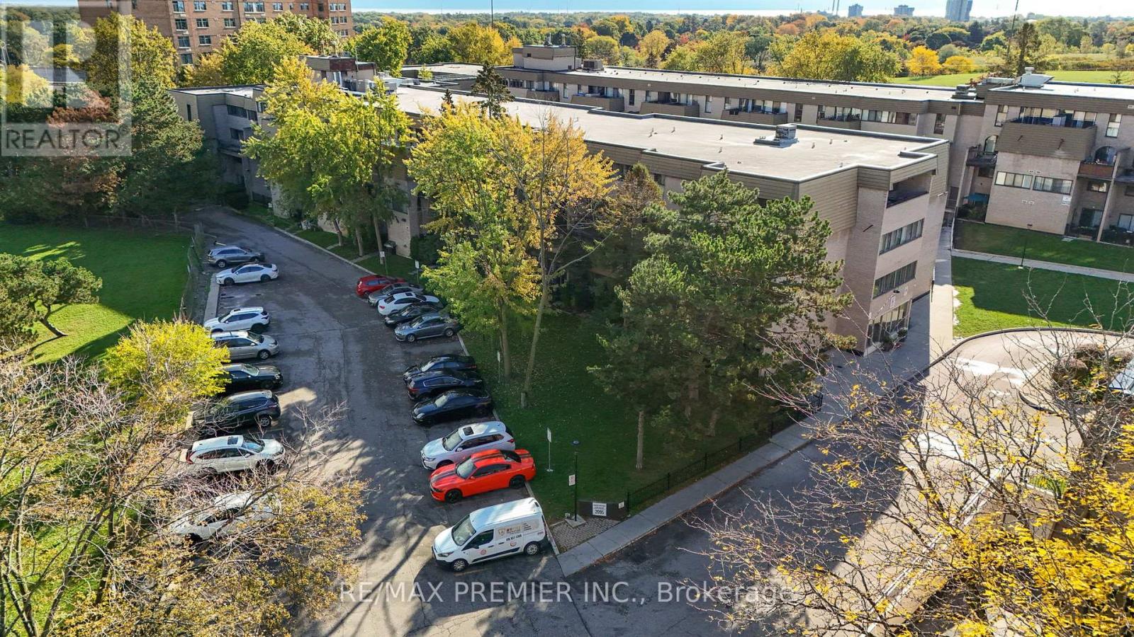 209 - 2095 Roche Court, Mississauga, Ontario  L5K 2C8 - Photo 33 - W12474630