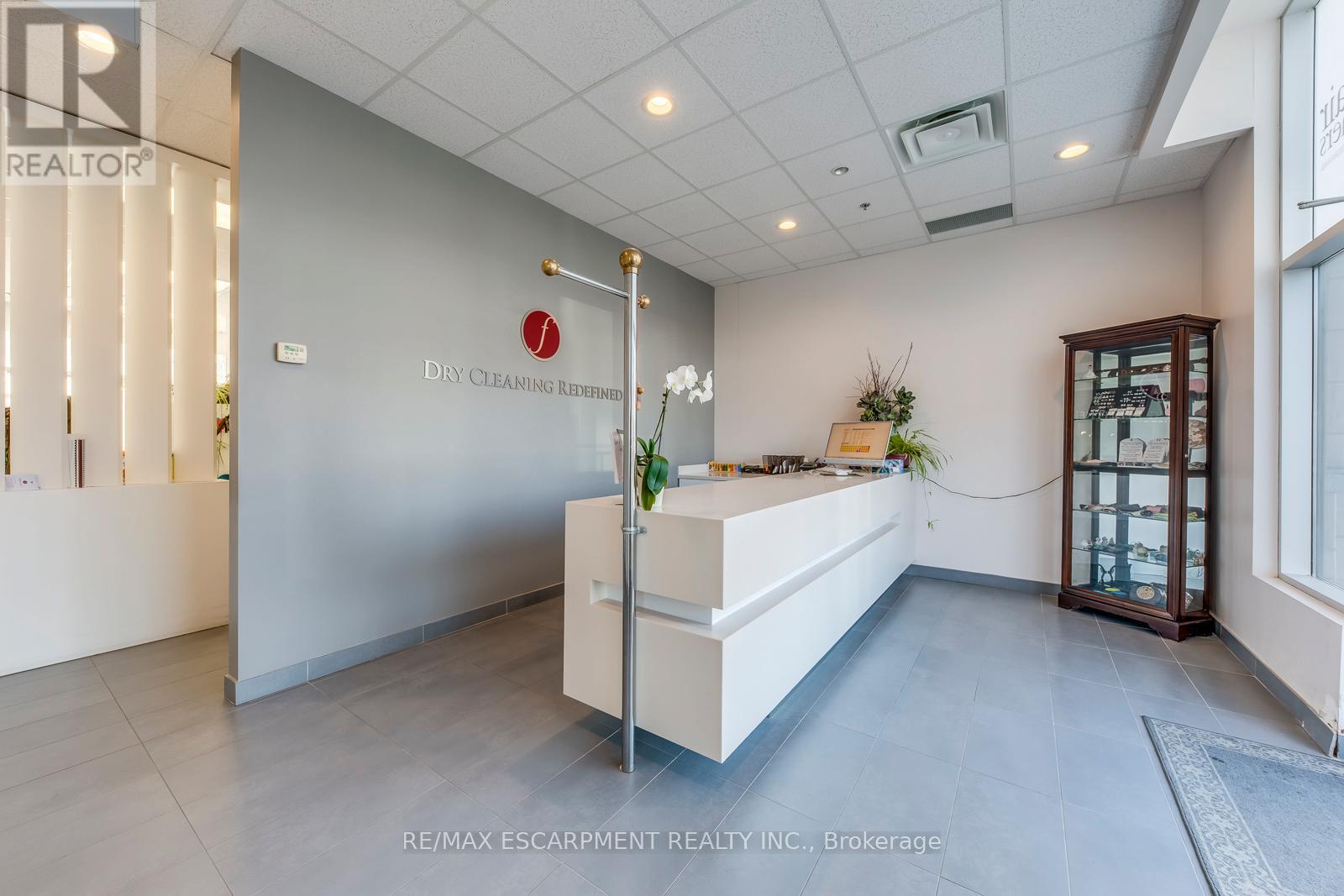 21 - 4265 Thomas Alton Boulevard, Burlington, Ontario  L7M 0M6 - Photo 10 - W12474638