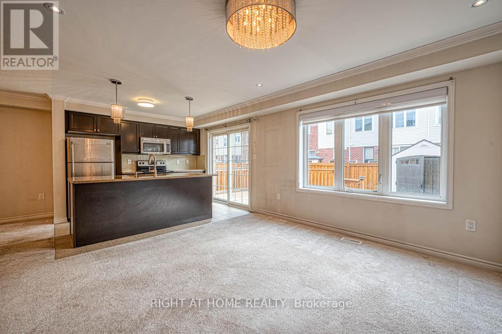 34 Enford Crescent, Brampton, Ontario  L7A 4C7 - Photo 12 - W12474653