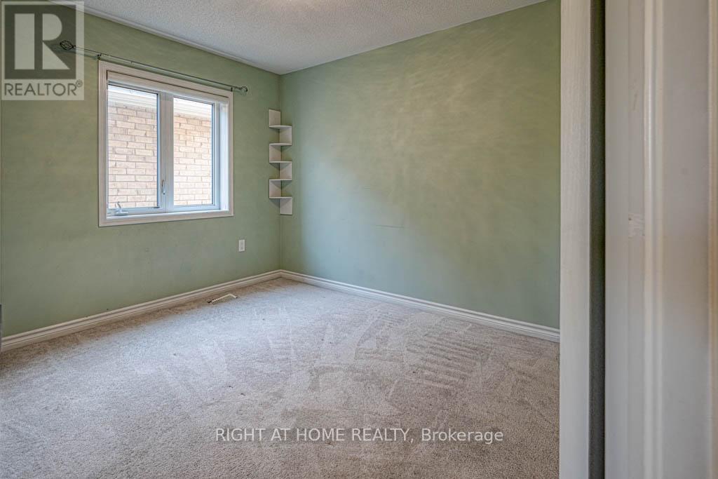 34 Enford Crescent, Brampton, Ontario  L7A 4C7 - Photo 21 - W12474653
