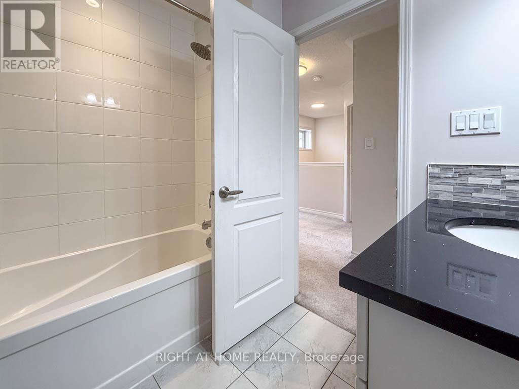 34 Enford Crescent, Brampton, Ontario  L7A 4C7 - Photo 29 - W12474653