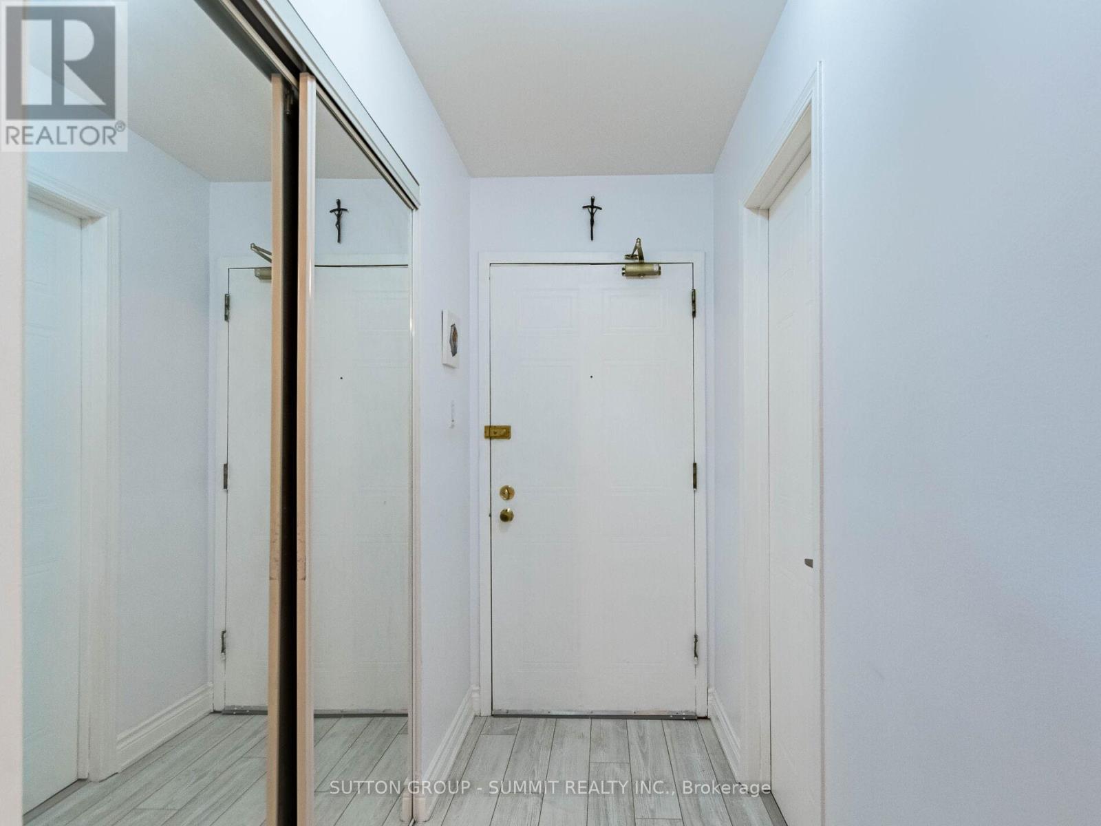 811 - 95 Trailwood Drive, Mississauga, Ontario  L4Z 3L2 - Photo 7 - W12474661
