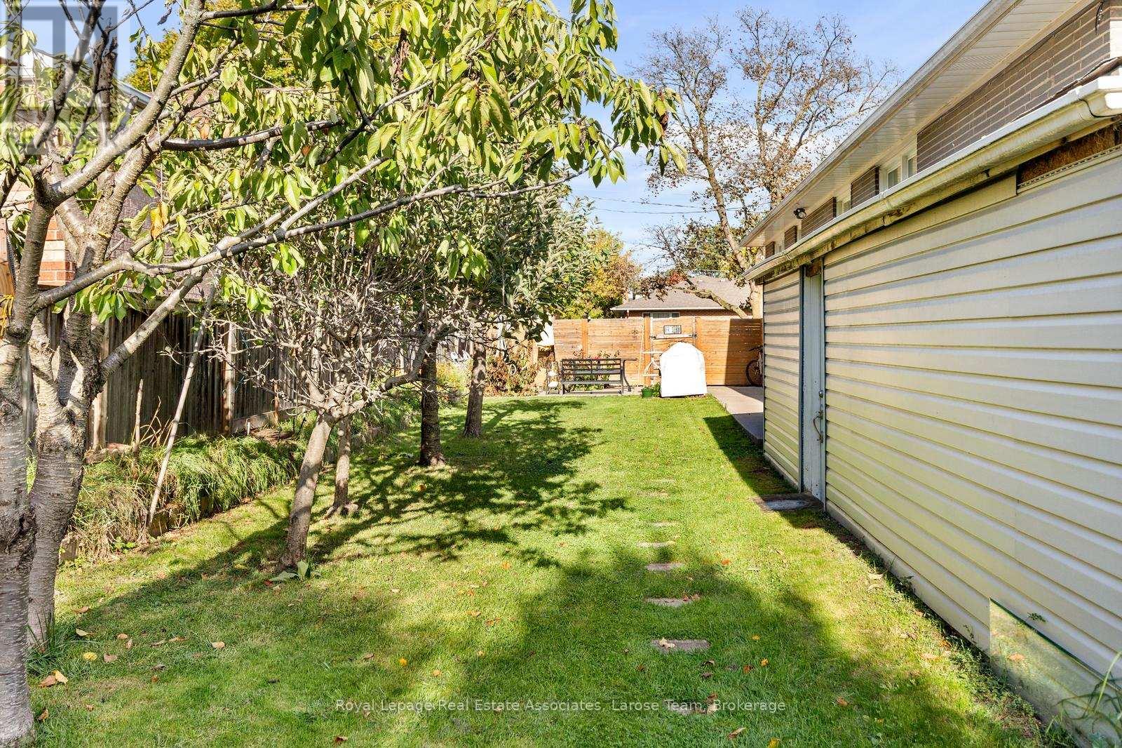 Upper - 453 Brookside Drive, Oakville, Ontario  L6K 1R2 - Photo 28 - W12474679