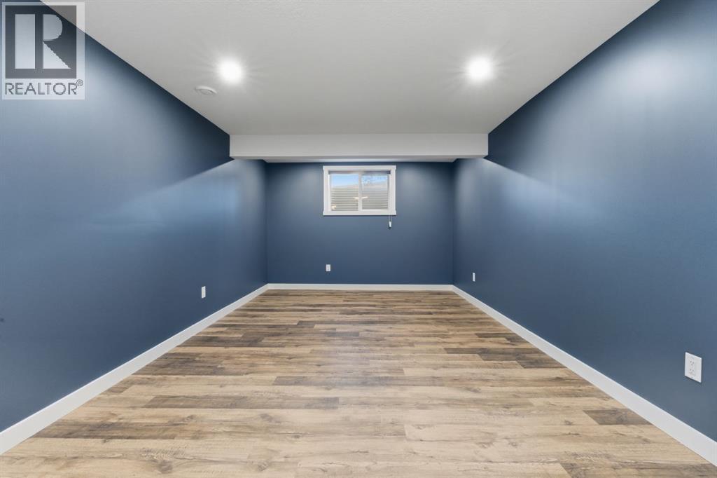 64 Cougarstone Square Sw, Calgary, Alberta  T3H 5J4 - Photo 37 - A2262348