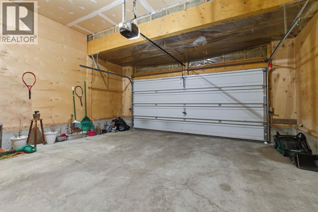 64 Cougarstone Square Sw, Calgary, Alberta  T3H 5J4 - Photo 43 - A2262348